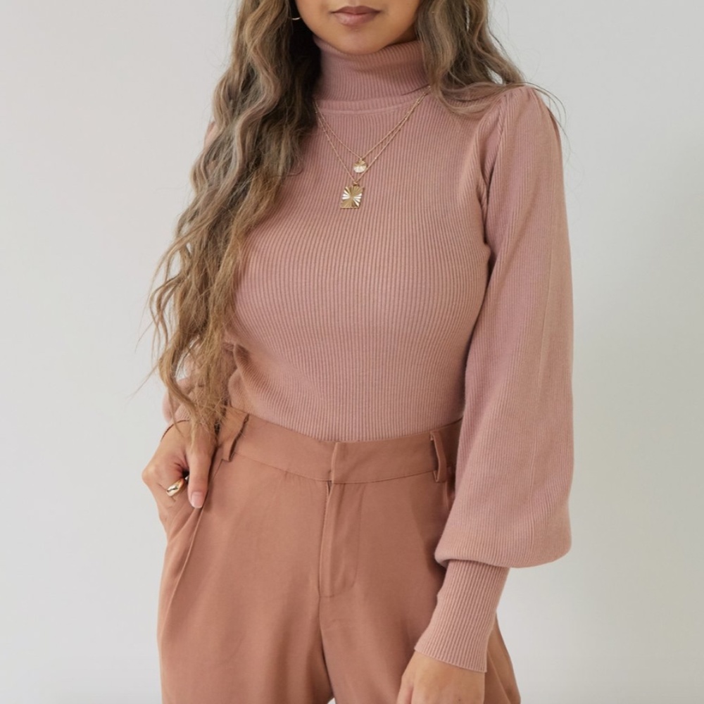 Mauve dusty pink turtle neck balloon sleeve sweate